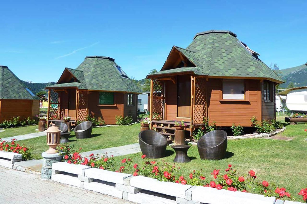Dalailama Village Antey-Saint-André Exterior foto